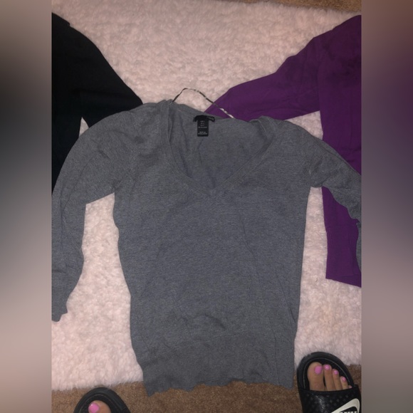 sweater bundle (8) - Picture 10 of 15